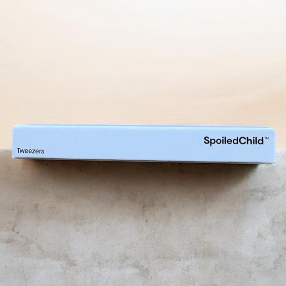 SpoiledChild Precision Tweezers - Picture 2 of 4